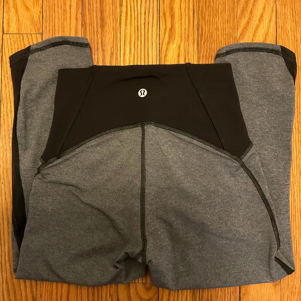 Lululemon leggings mesh sides size 4